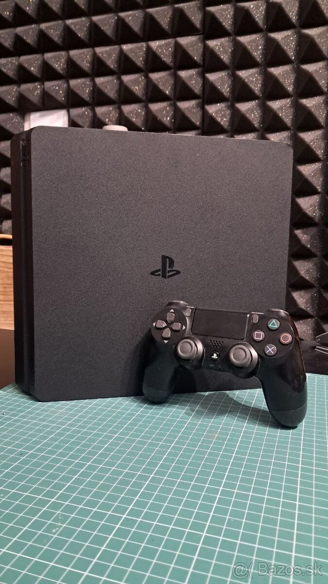 Playstation 4 Slim