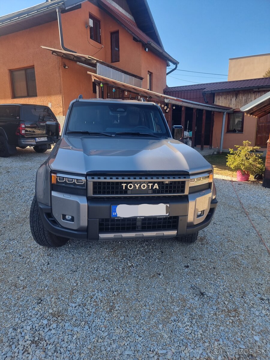 Toyota Land Cruiser 250