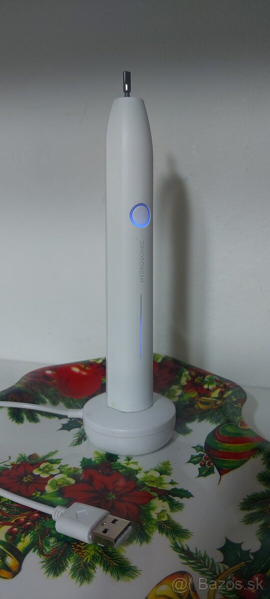 Predam elektricku zubnú kefku Curaprox