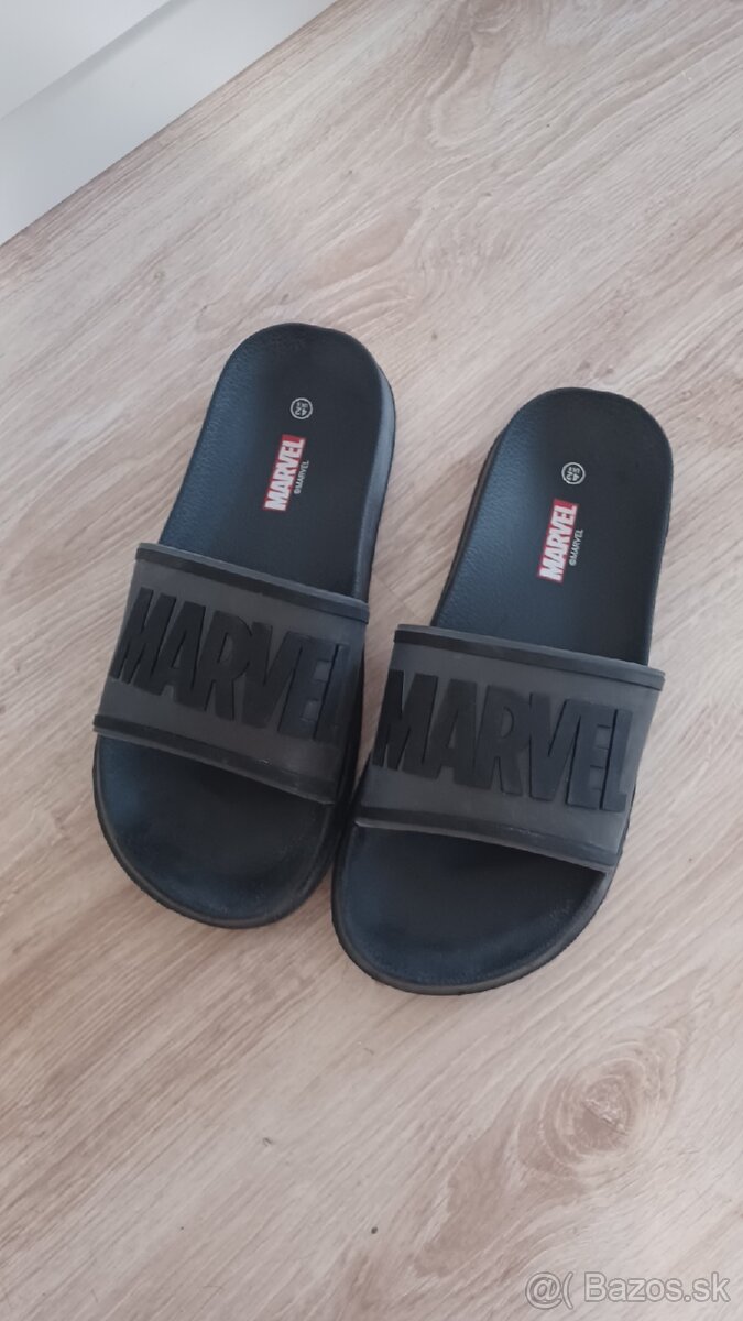 Pánske slapky Marvel 42 veľkosť