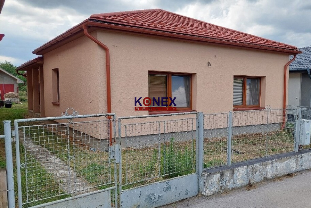 NA PREDAJ Zrekonštruovaný dom vo VEĽKÝCH KAPUŠANOCH