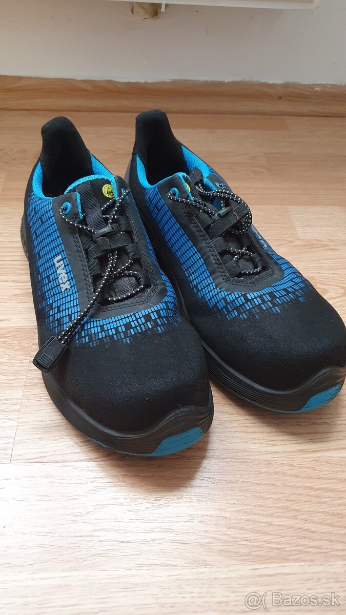 Uvex 6830 S2 SRC Bezpečnostná obuv