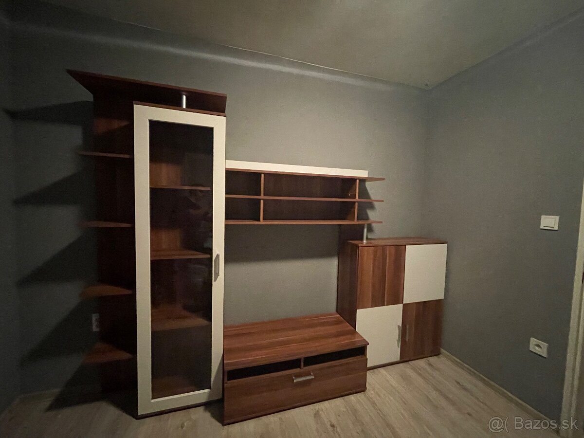 Predám obývaciu stenu Piotr