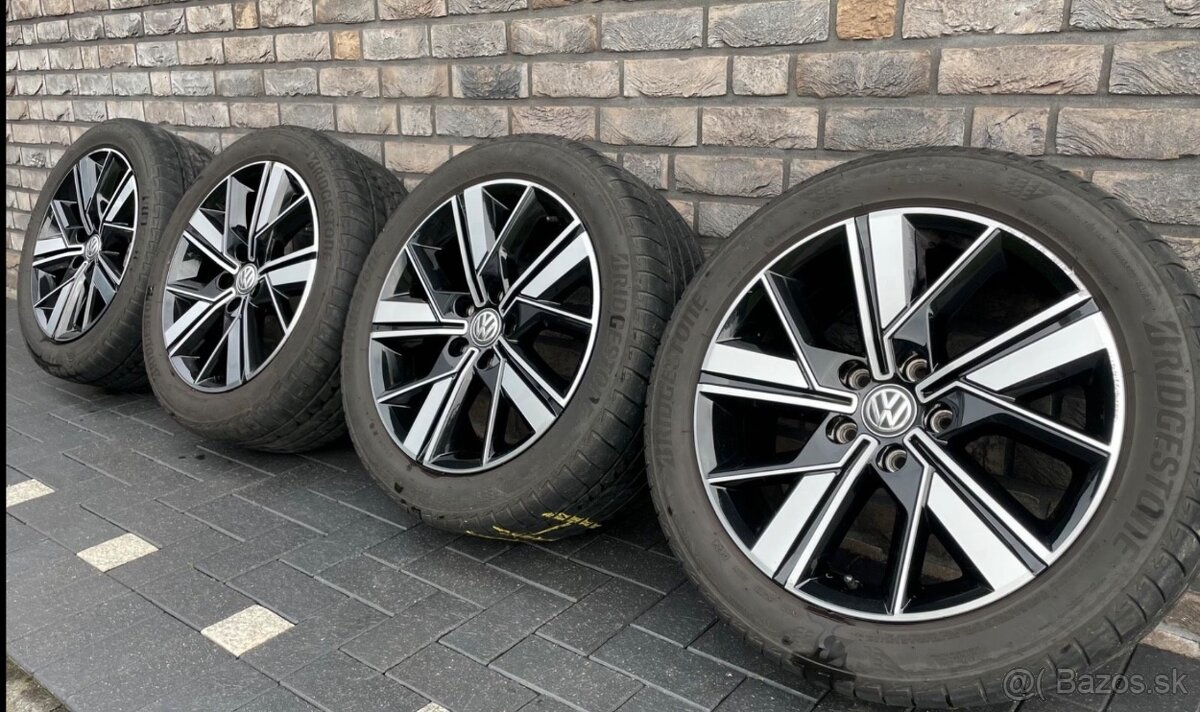 Kola Multivan T6.1 Valdivia R18 Bridgestone 255/45 103