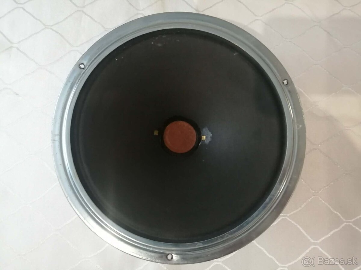 širokopasmovy reproduktor-Tesla