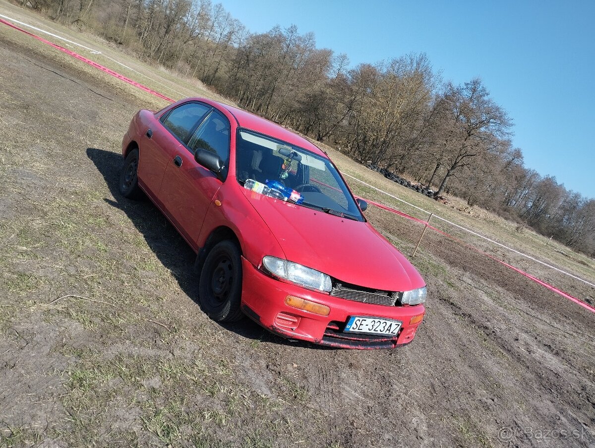 Predám Mazdu 323