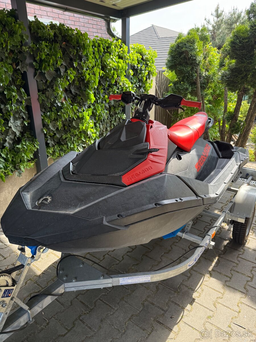 Sea Doo Spark 3up 900, rv. 2021, 130 HP, najeto 14 mth +vlek