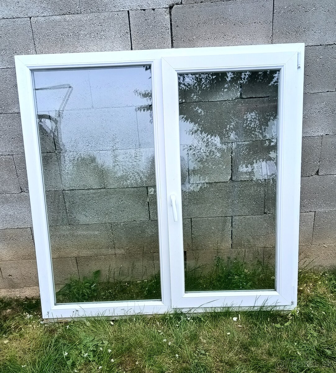 Plastové okno 145x145