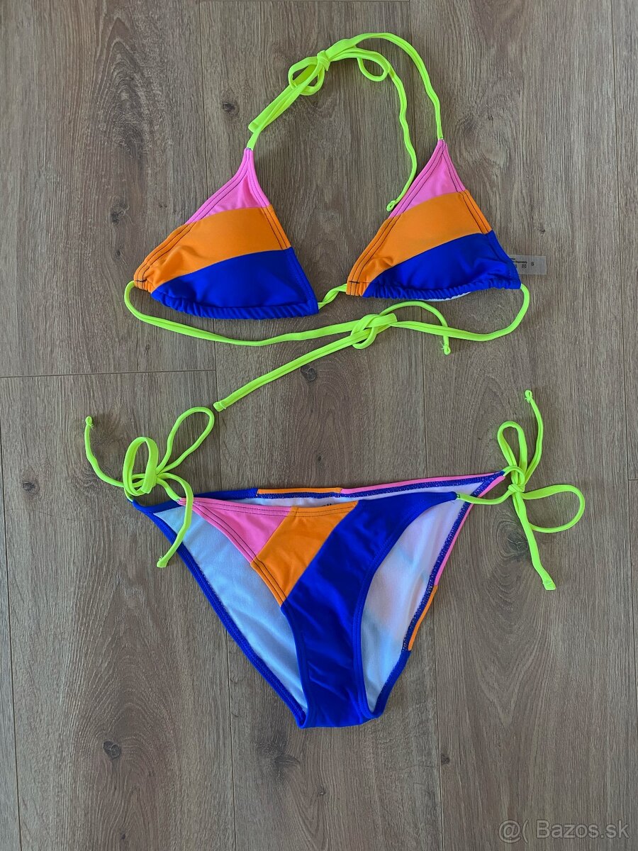 Dvojdielne farebné plavky/bikiny