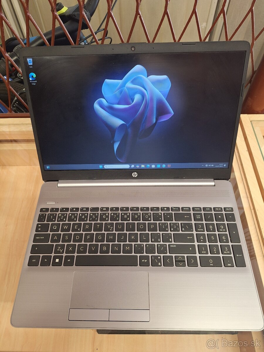 HP 250 G9 (724C1EA)