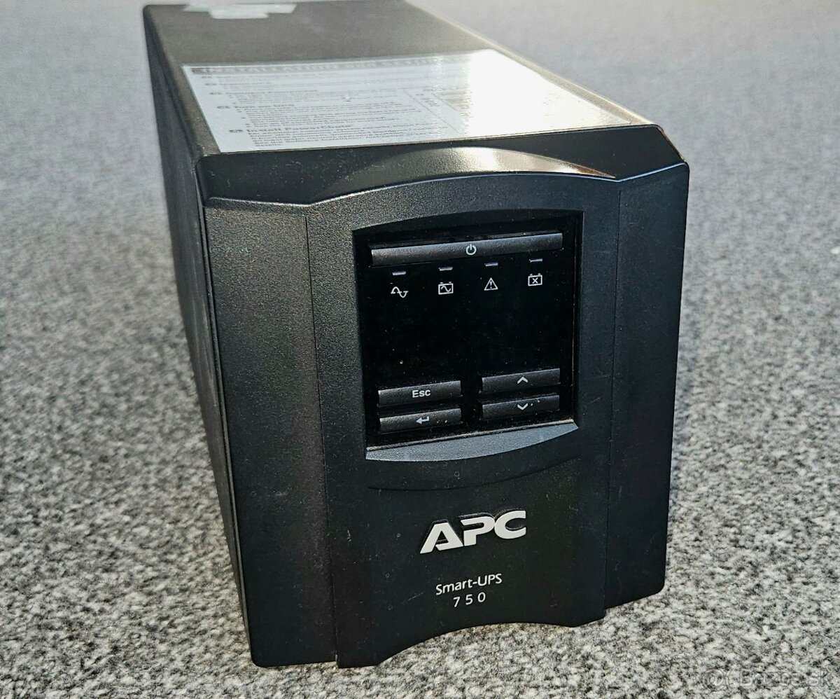 Predám APC Smart UPS 750VA