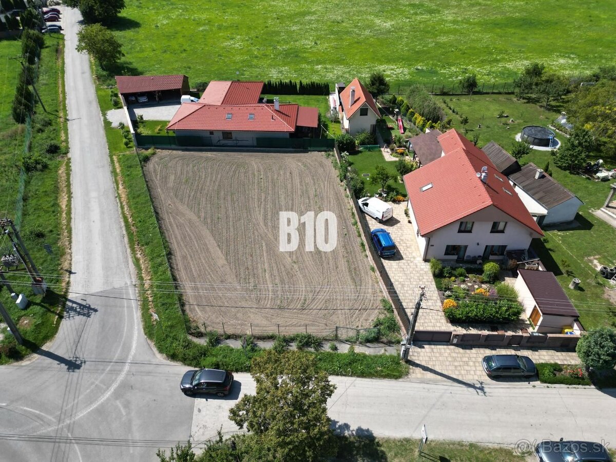 POSTAVTE SI DVOJPODLAŽNÝ DOM ALEBO DVOJDOM NA 9 ÁROVOM POZEM