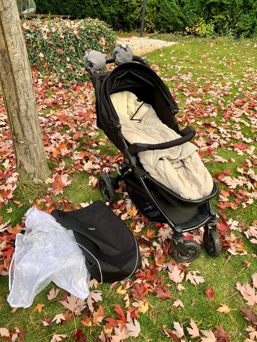 Kocik Britax Romer B-motion Plus a prislusenstvo