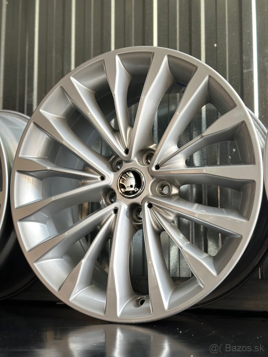 #48 Elektróny originál Škoda r18