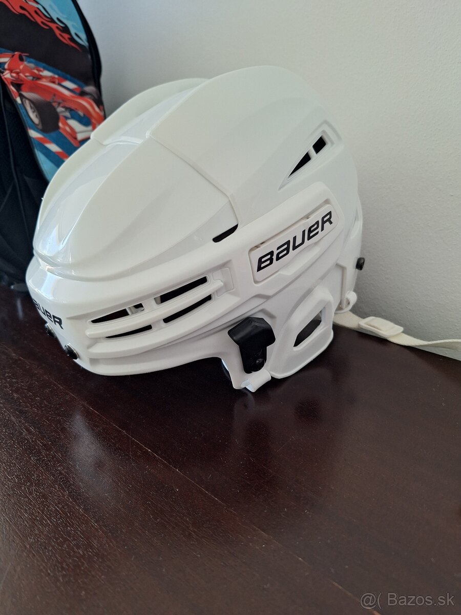Prilba Bauer pre deti 5-10 rokov hokejová