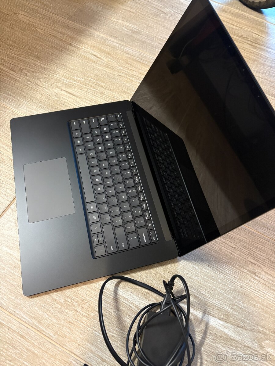 Microsoft Surface Laptop 4 1979 (16GB) (Touchscreen) i7