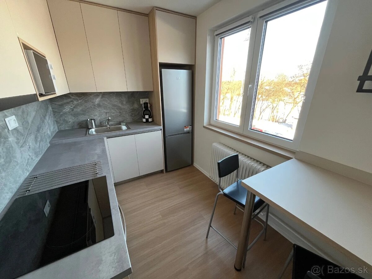 Prenájom 2i bytu, Švermova ulica, Fončorda, Banská Bystrica.