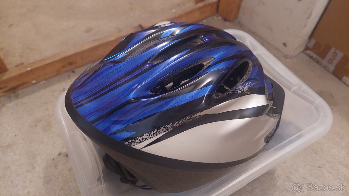 cyklistická prilba