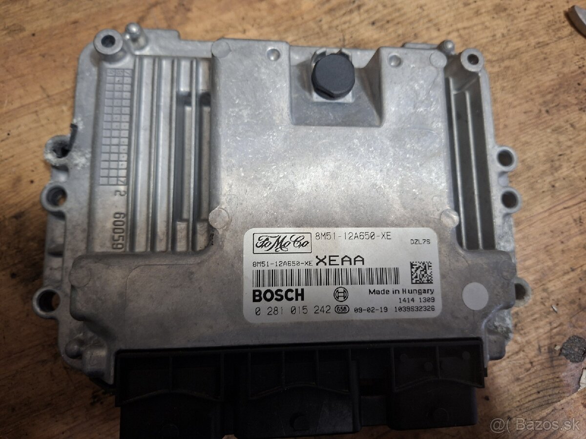 ECU BOSCH 0 281 015 242 | Ford Focus