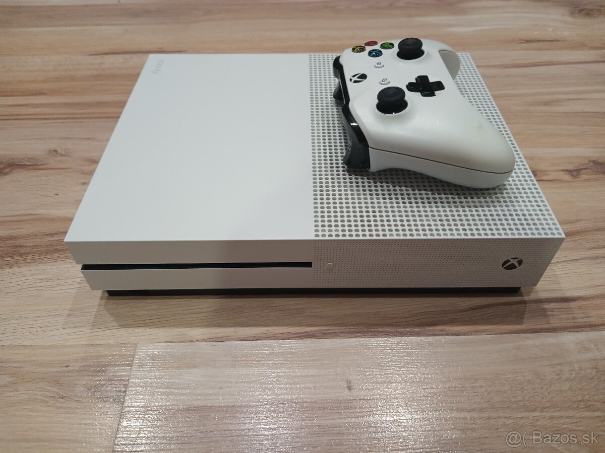 Predám xbox one s 1tb