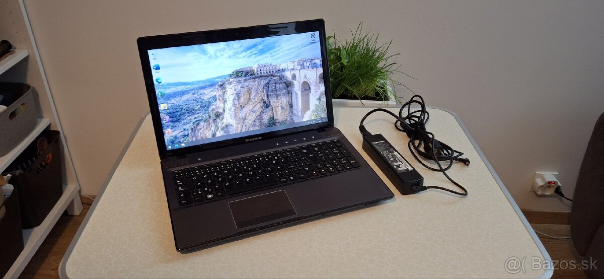 Lenovo Z575 notebook