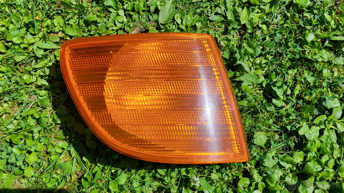 Predam pravu smerovku na Mercedes Vito (W638)