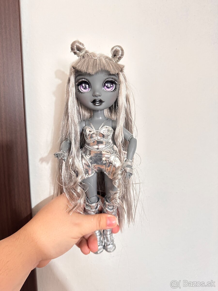 Luna Shadow high