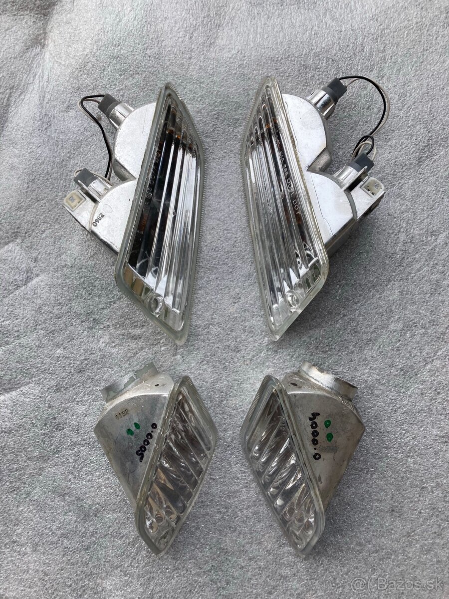Smerovky a zadná lampa Piaggio 300 GTS