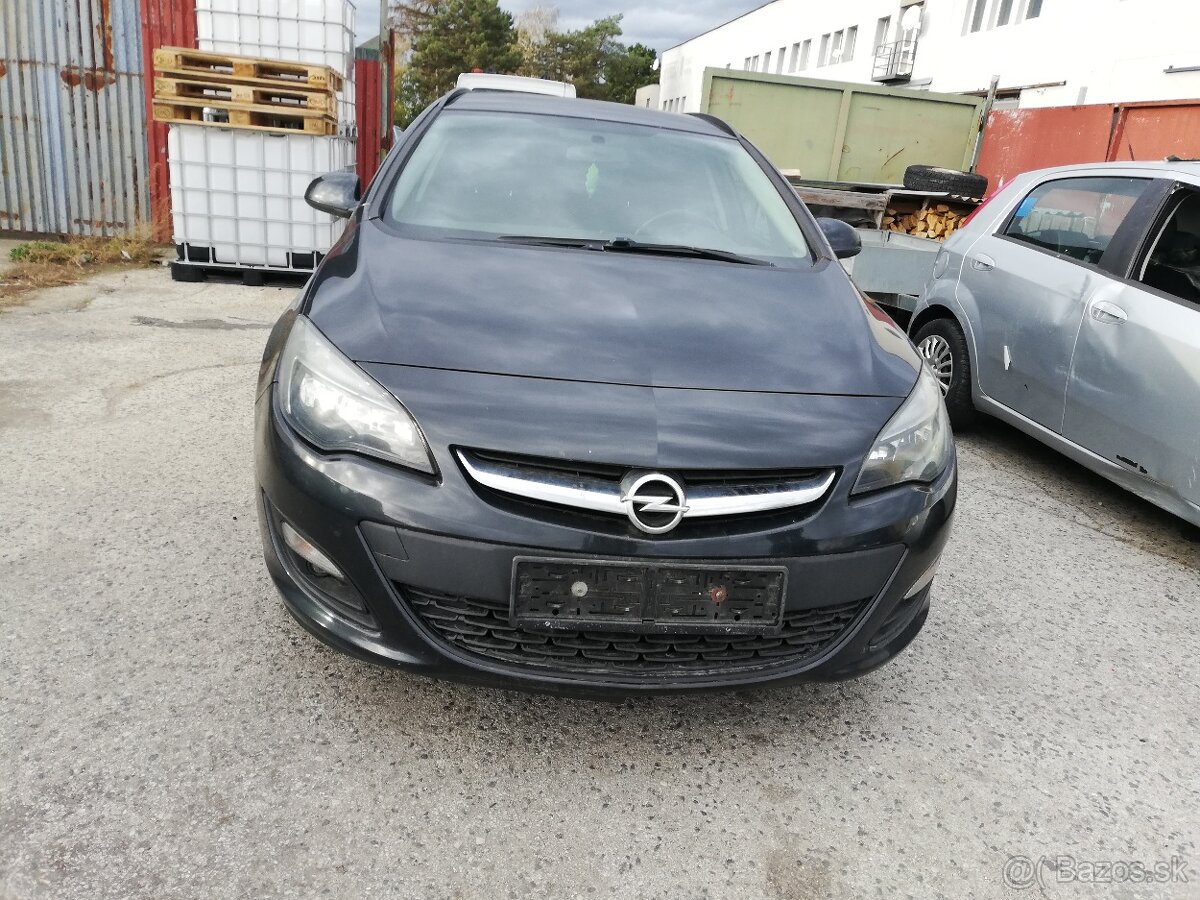 Rozpredám opel astra j 1,6CDTI