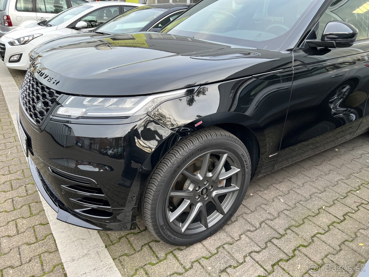 Predám org.elektrón Range Rover aj s gumov mierne oškretý.