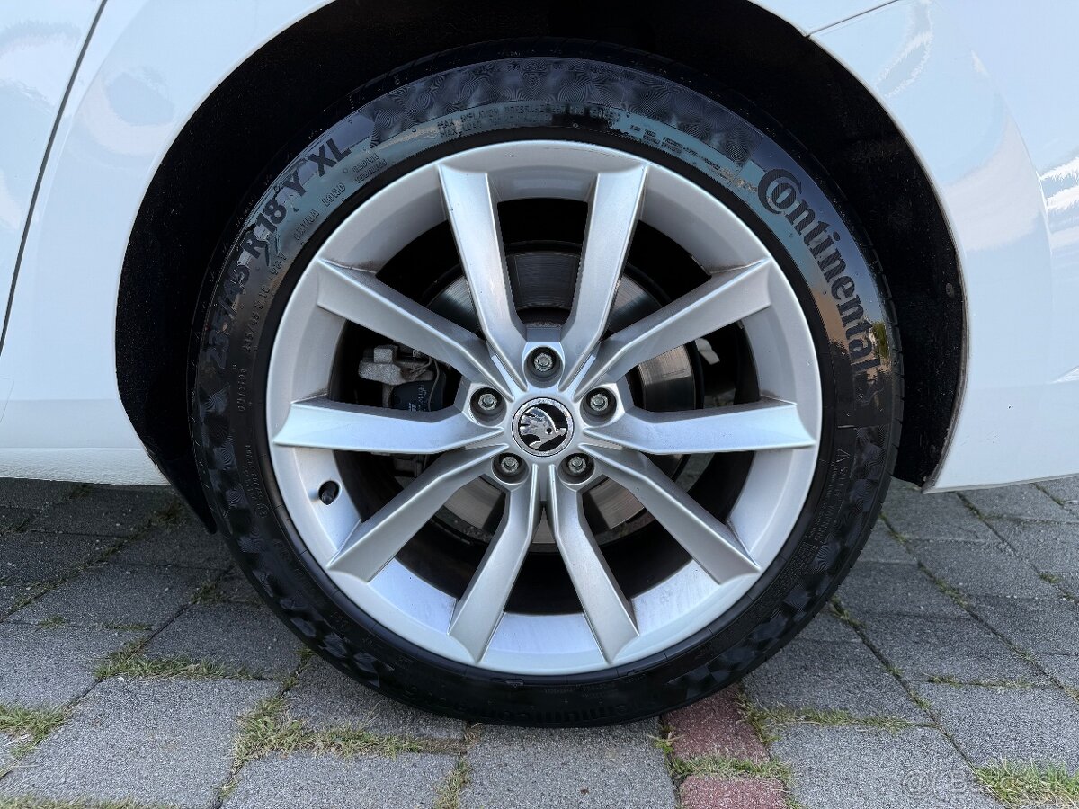 Škoda 235/45 r18
