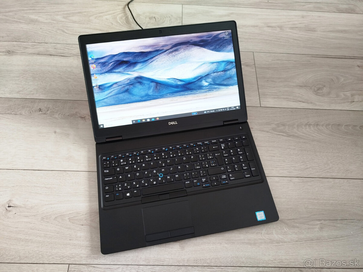 notebook Dell 5590 - Core i5-7300u, 16GB, 256GB SSD, Win 10