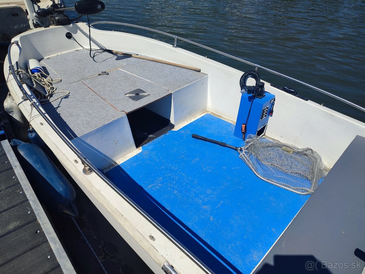 Predám motorový čln, s mot. Suzuki 15/20 hp