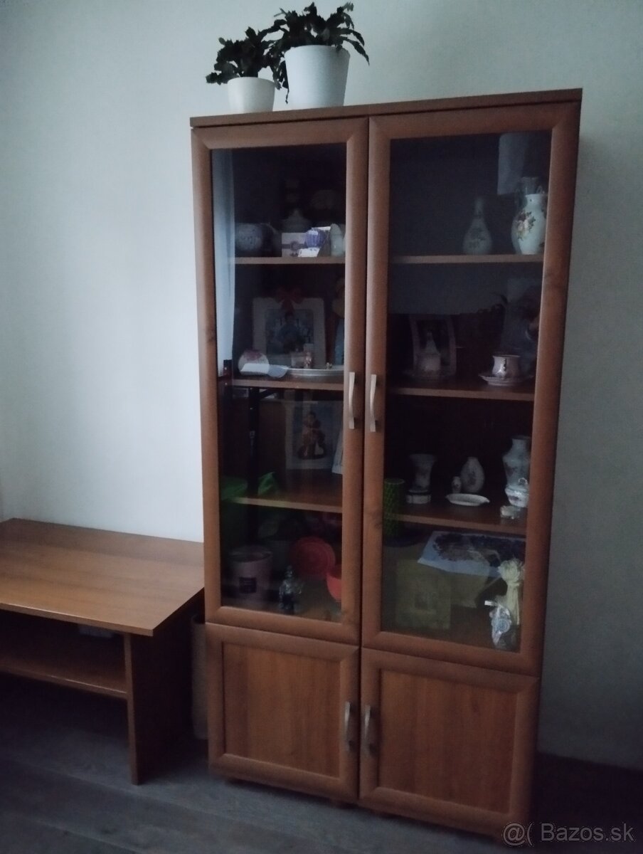 Predám sektorový nábytok