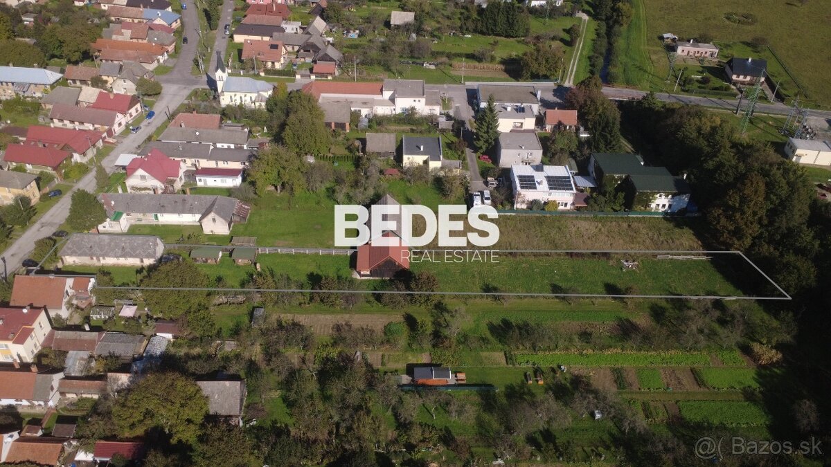 Atraktívny pozemok vhodný na výstavbu v obci Poluvsie, 2698m