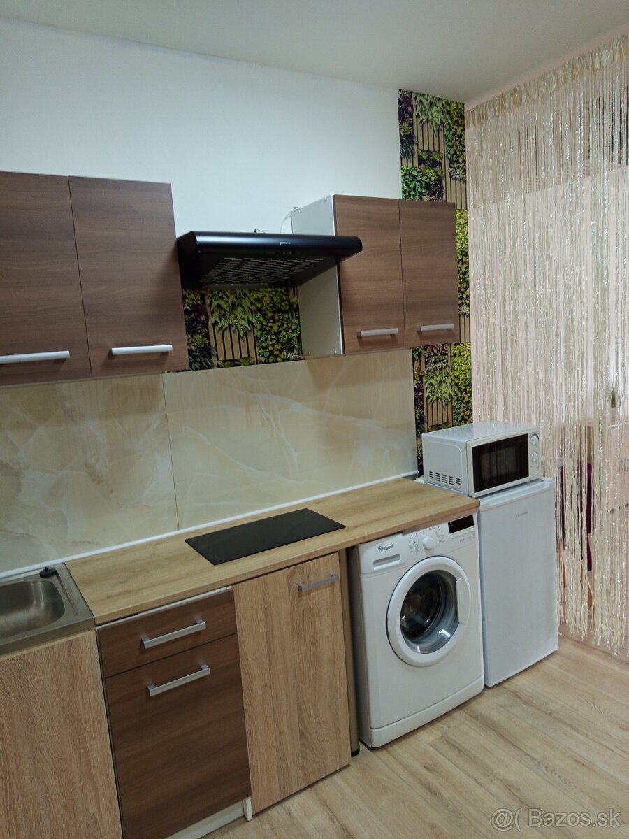 1-izbový byt v centre Žiliny,s parkovaním ,prenájom.