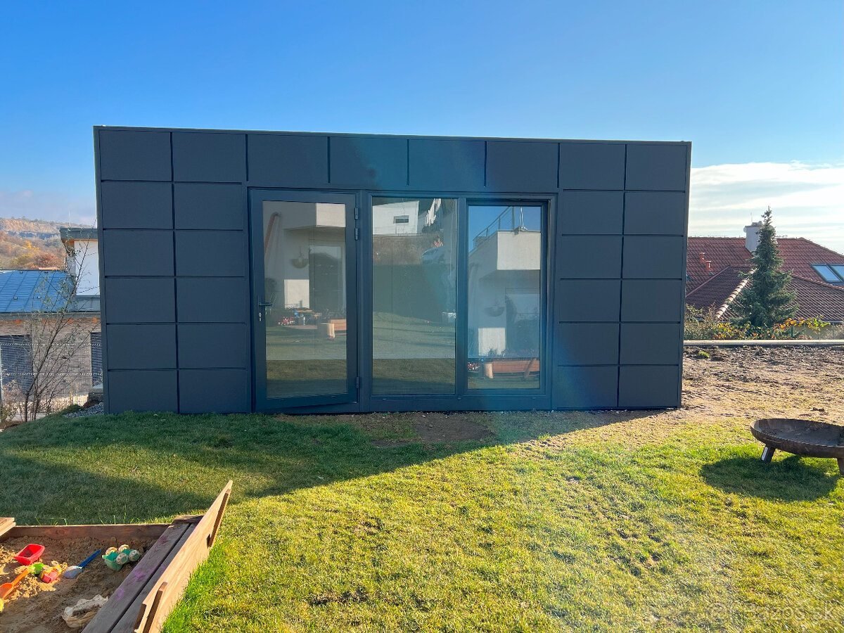 Obytny kancelársky kontajner D18 antracit