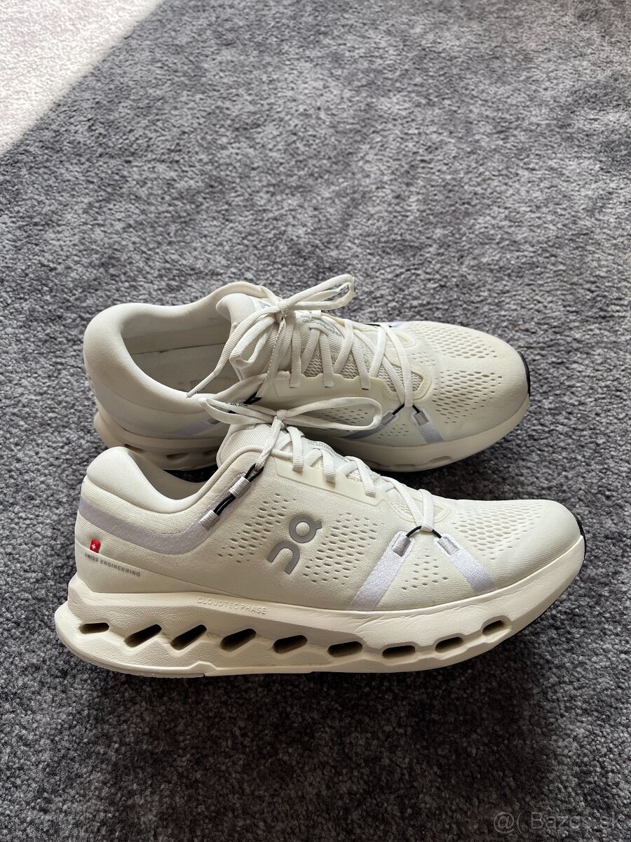 4x boty On Running Cloud vel 47, 48, 49