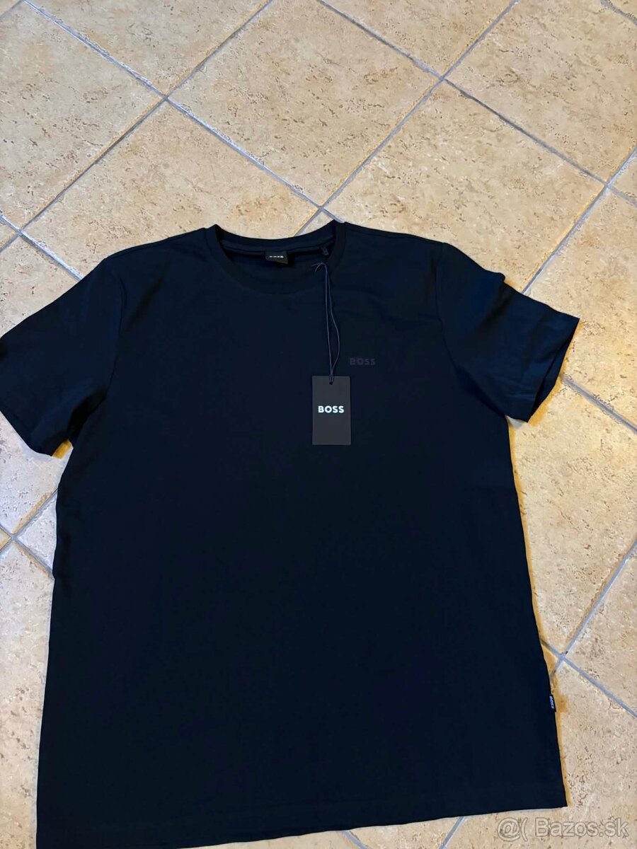 Hugo Boss tričko