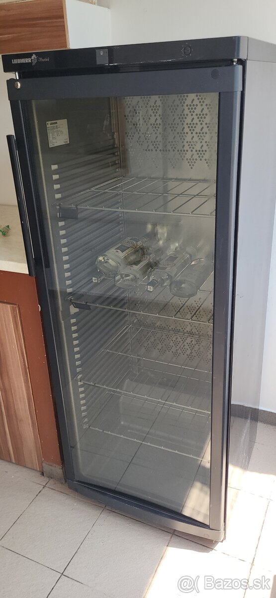 Vínotéka chladnička na víno leibher