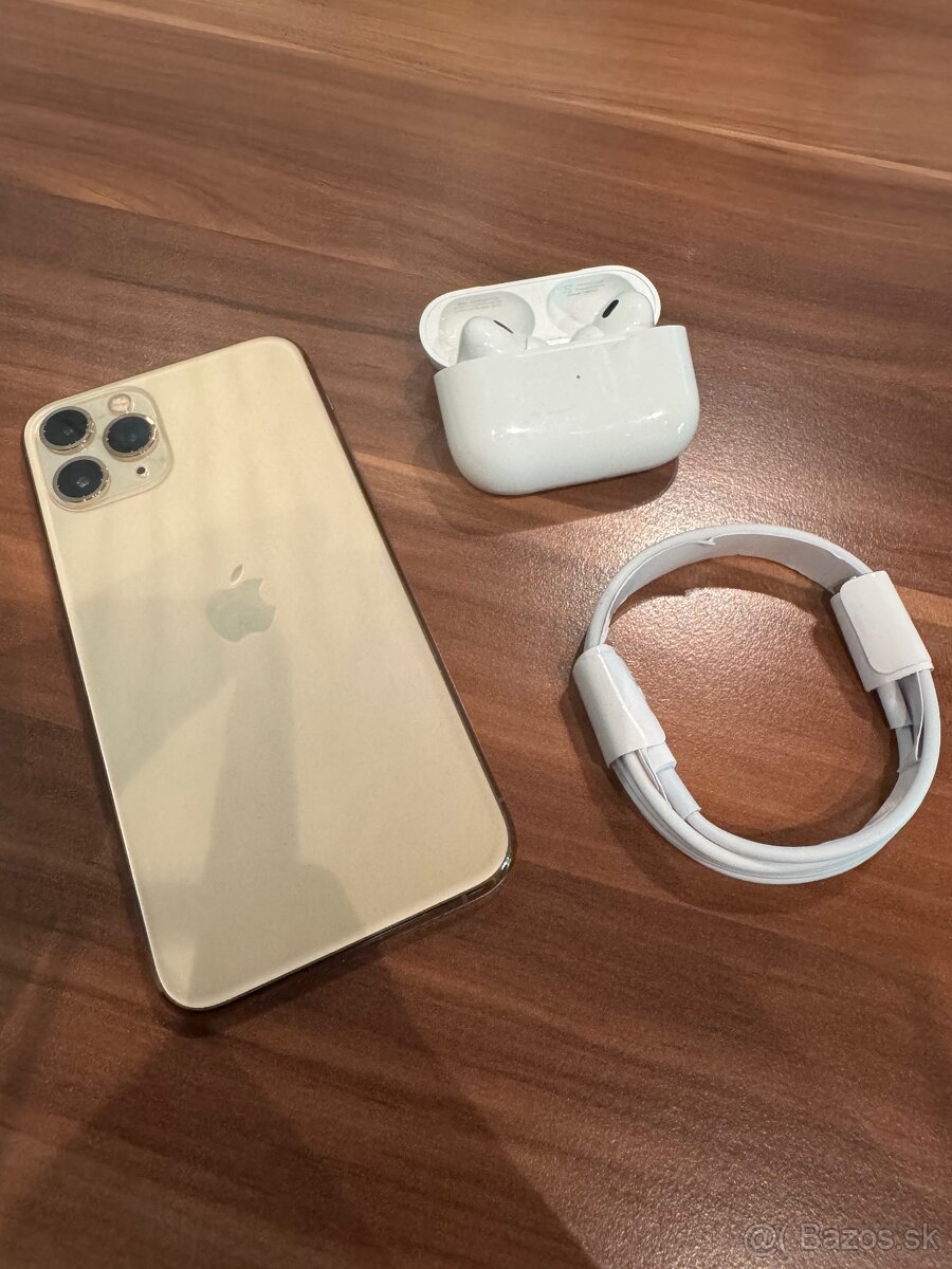 Apple iPhone 11 PRO GOLD + Apple AirPods Pro 2