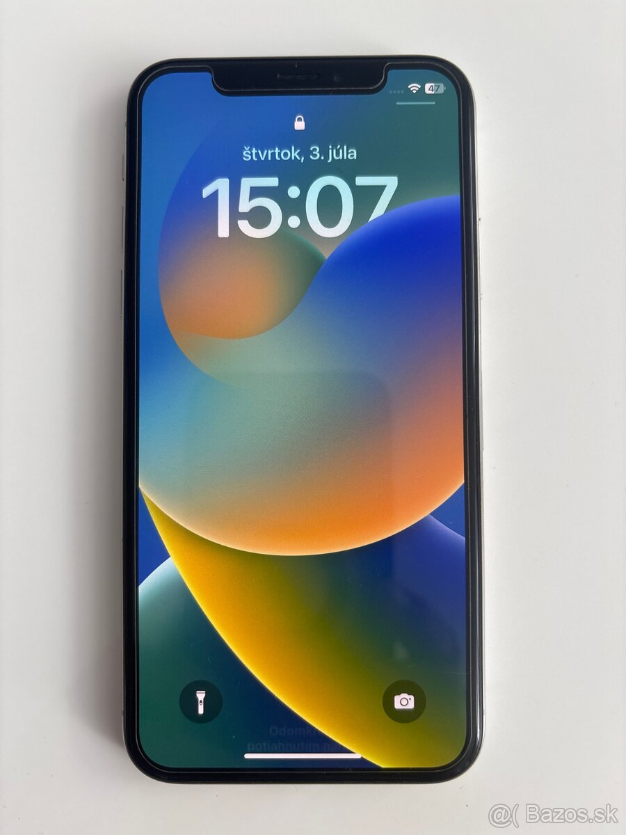 iPhone X strieborný