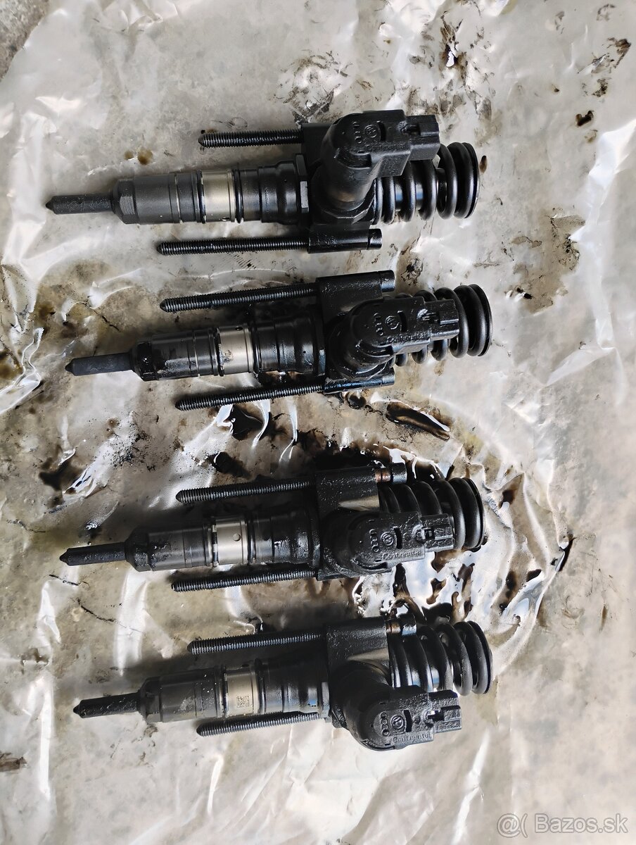 Vstrekovače 2.0 TDI 03G130073T