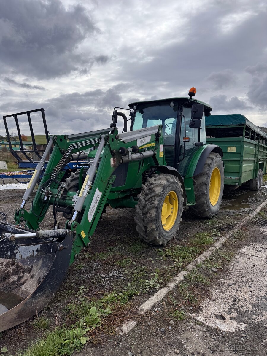 John deere 5090M s čelným nakladačom
