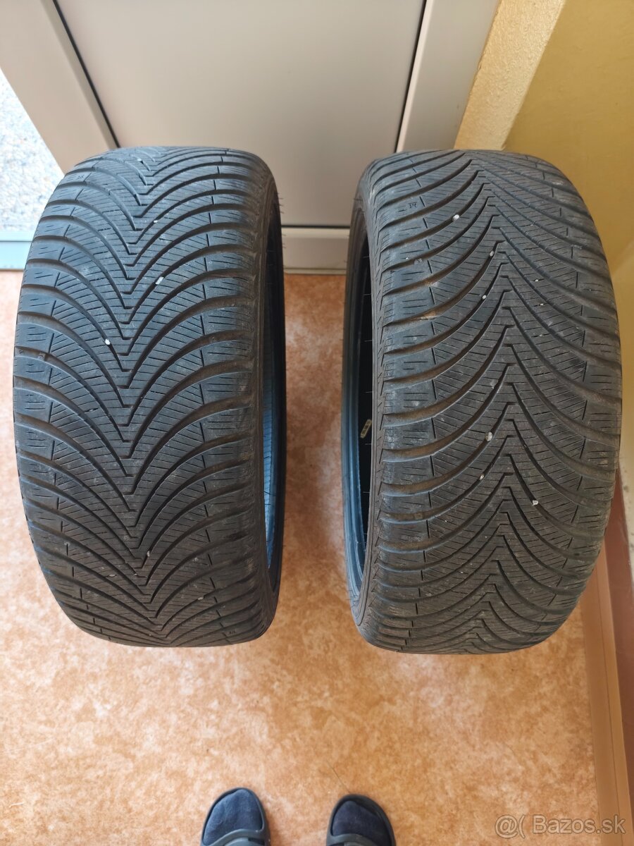 225/40/R18 celoročné pneumatiky