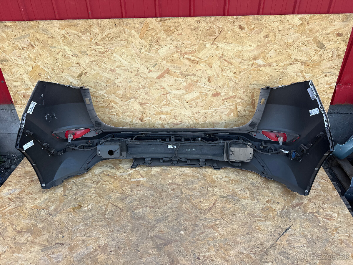 94. ZADNÍ NÁRAZNÍK + VÝZTUHA HYUNDAI TUCSON III. 94. ZADNÍ N