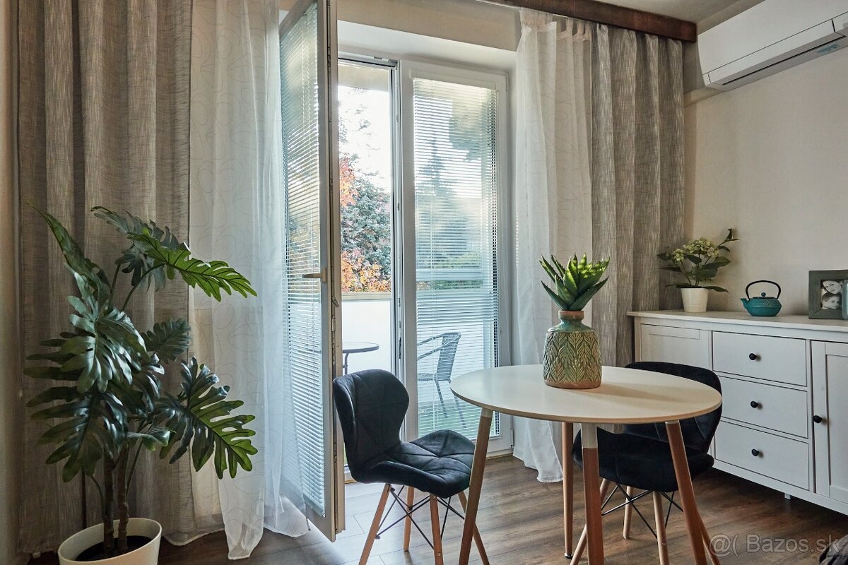 Zariadený 2 izbový byt v centre mesta, Ľ. Podjavorinskej