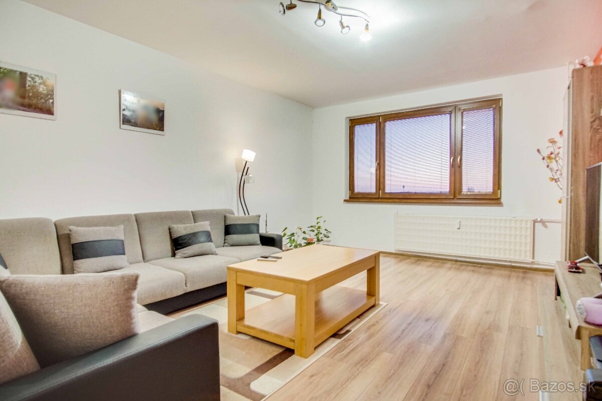 Veľký 3-izbový byt s loggiou vo vyhľadávanej lokalite, Hurba