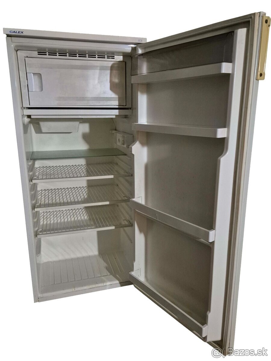 Calex chladnička s mrazničkou