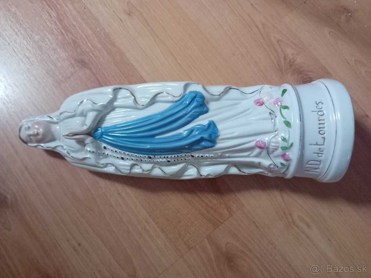 Porcelánová soška